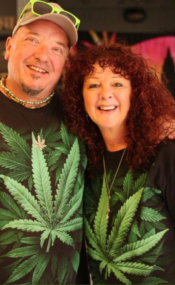 Lee and Daleen, founders of CannaHelp Herbs and Oils
